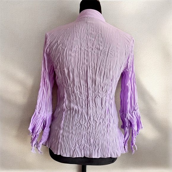 Lilac Purple Ruffle Buttoned Blouse - Picture 2 of 6